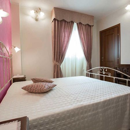 B&B Le Due Gioie Тавьяно Экстерьер фото