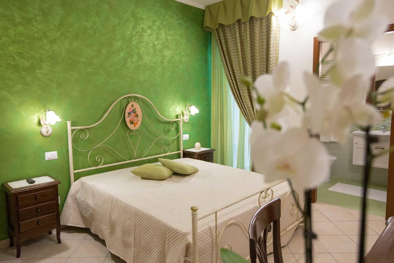B&B Le Due Gioie Тавьяно Экстерьер фото