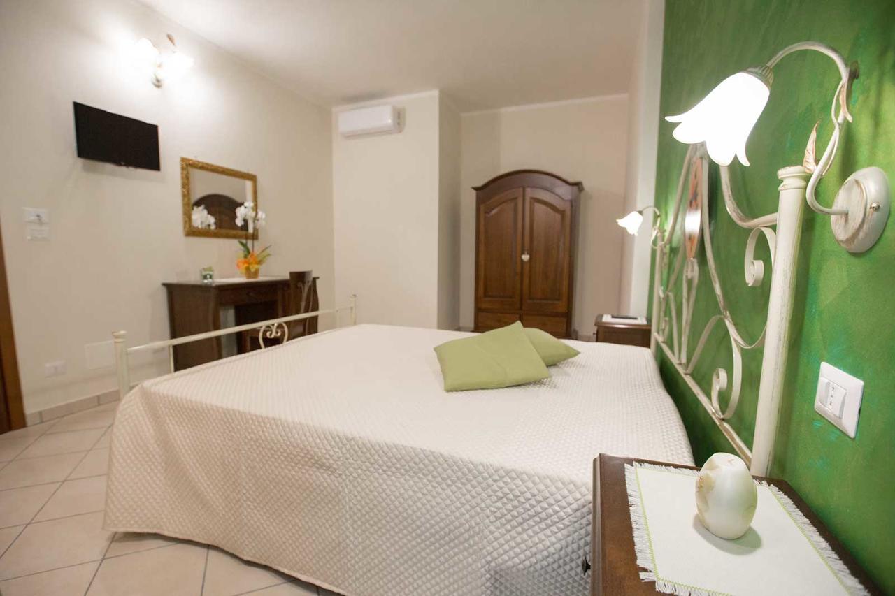 B&B Le Due Gioie Тавьяно Экстерьер фото