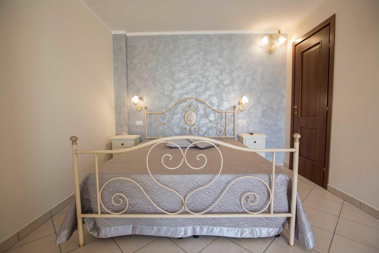 B&B Le Due Gioie Тавьяно Экстерьер фото