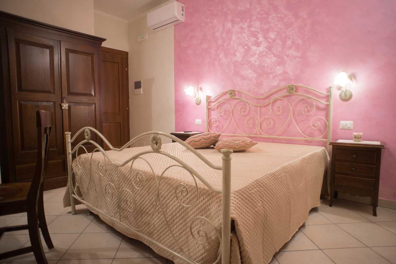 B&B Le Due Gioie Тавьяно Экстерьер фото