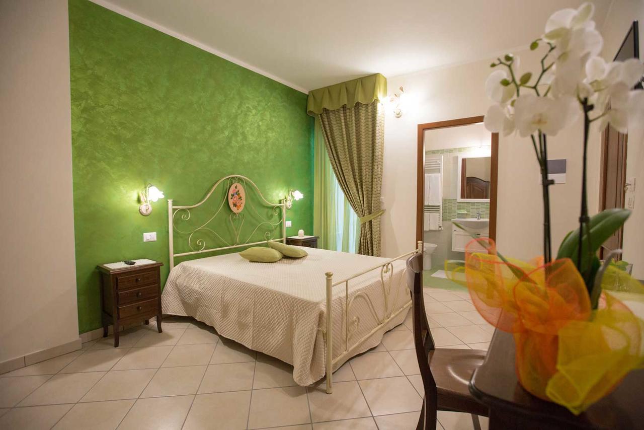 B&B Le Due Gioie Тавьяно Экстерьер фото