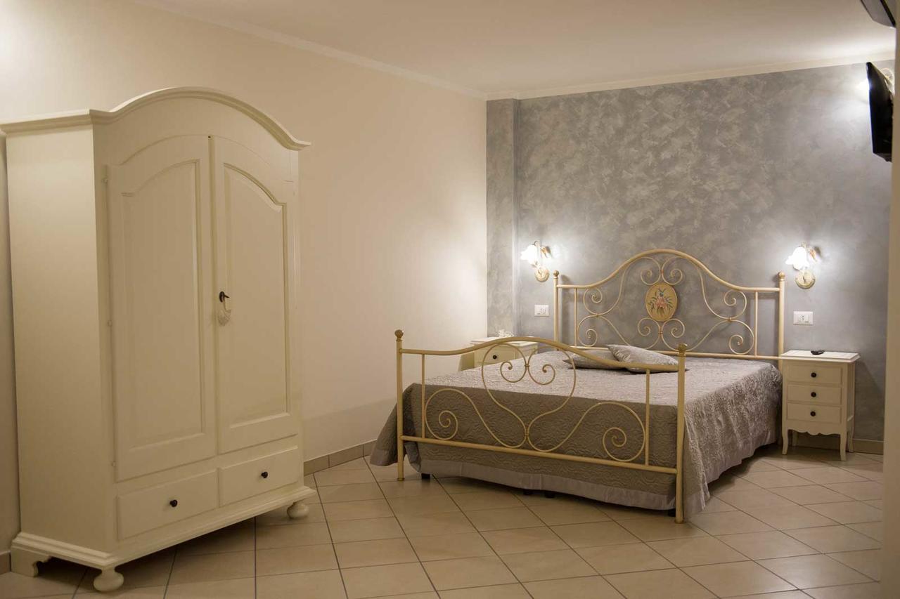 B&B Le Due Gioie Тавьяно Экстерьер фото